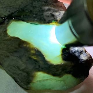 帕敢高冰老树皮翡翠原石