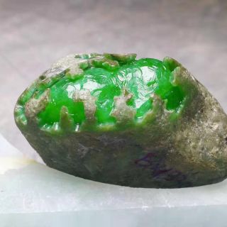 莫西沙高冰种阳绿翡翠原石色料