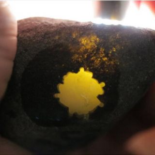 莫西沙黄盐沙皮糯冰飘花翡翠原石