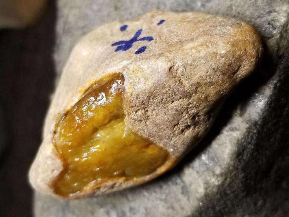 大马坎翡翠原石2